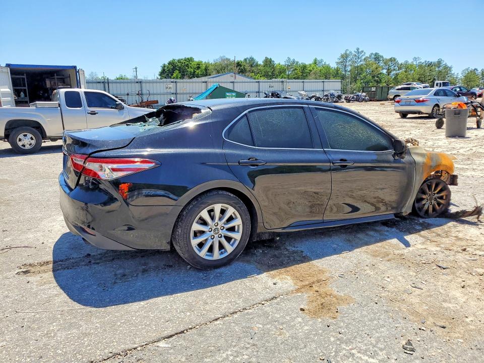 2018 Toyota Camry მანქანა იყიდება აუქციონზე, vin: 4T1B11HK6JU071713, აუქციონის ნომერი: 52454476