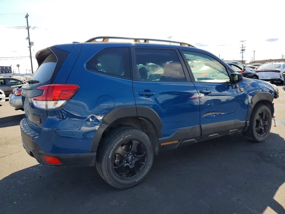 55638126 :رقم المزاد ، JF2SKAMC4NH477831 vin ، 2022 Subaru Forester مزاد بيع