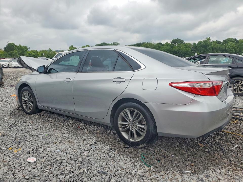 53820176 :رقم المزاد ، 4T1BF1FKXFU894706 vin ، 2015 Toyota Camry مزاد بيع
