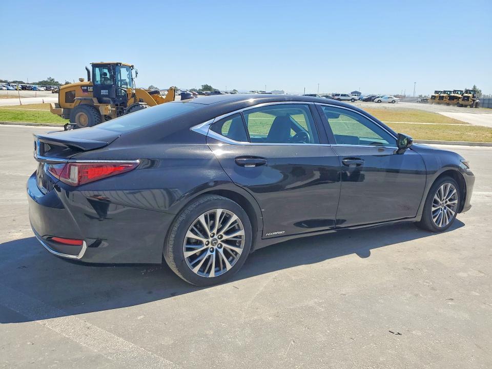 54006276 :رقم المزاد ، 58AD21B19LU011314 vin ، 2020 Lexus Es مزاد بيع