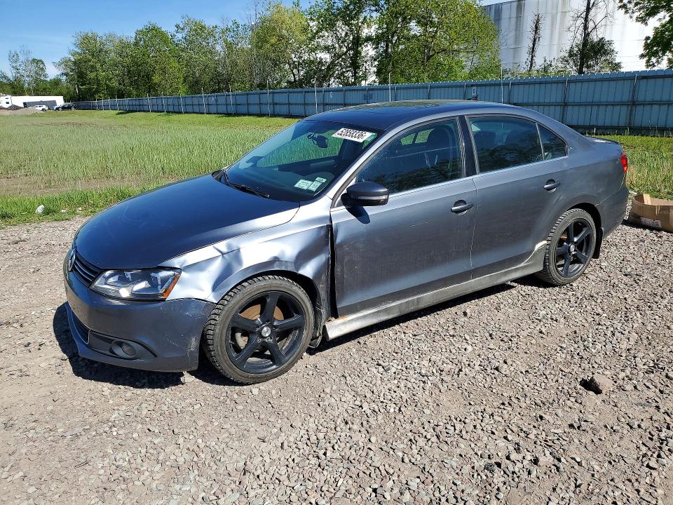52858336 :رقم المزاد ، 3VWLL7AJ4EM445685 vin ، 2014 Volkswagen Jetta مزاد بيع