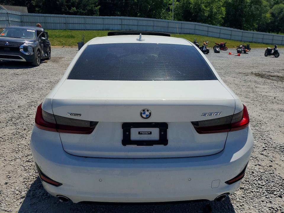 54210526 :رقم المزاد ، 3MW5R7J01N8C40509 vin ، 2022 Bmw 330xi مزاد بيع