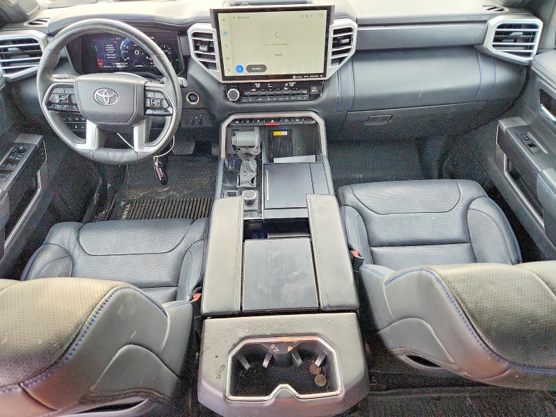 52695996 :رقم المزاد ، 5TFNA5DB4NX033593 vin ، 2022 Toyota Tundra مزاد بيع
