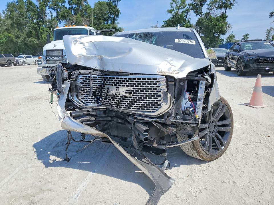52026676 :رقم المزاد ، 1GKS1HKJ2HR368203 vin ، 2017 Gmc Yukon Xl مزاد بيع