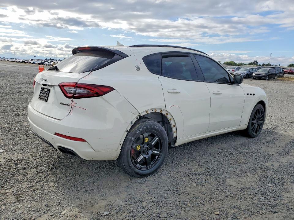 Продажа на аукционе авто 2020 Maserati Levante, vin: ZN661YUAXLX356331, номер лота: 54874086