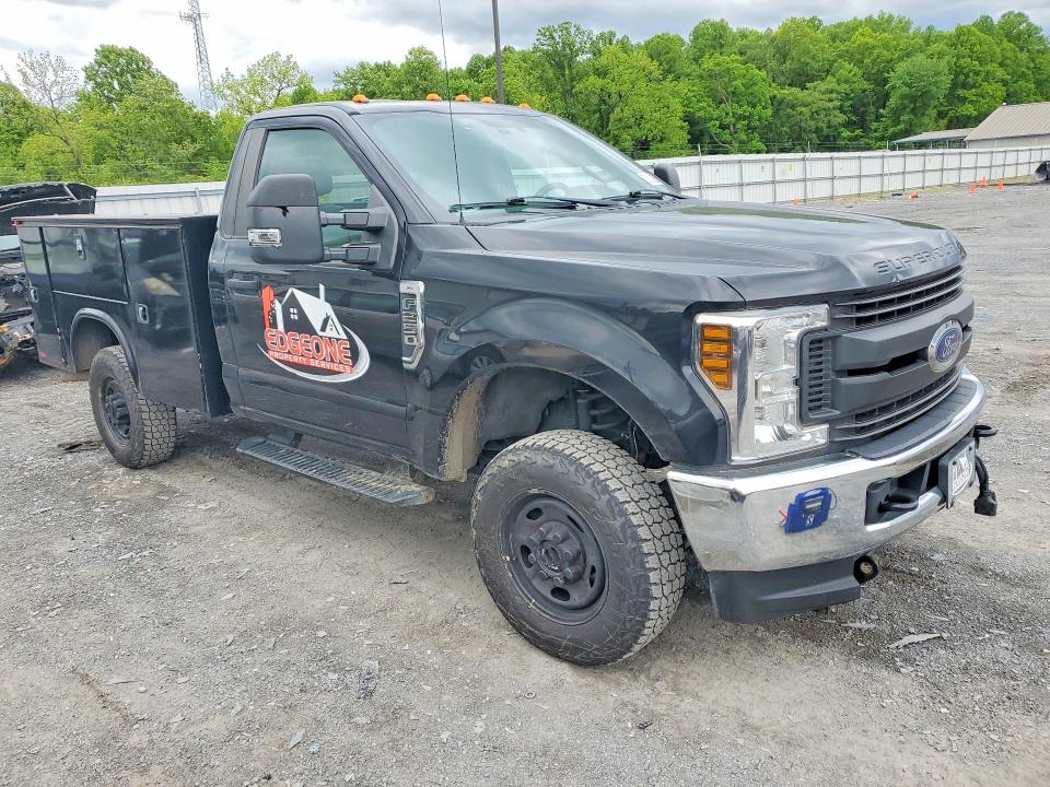 53303926 :رقم المزاد ، 1FDBF2B66KED49623 vin ، 2019 Ford F250 مزاد بيع