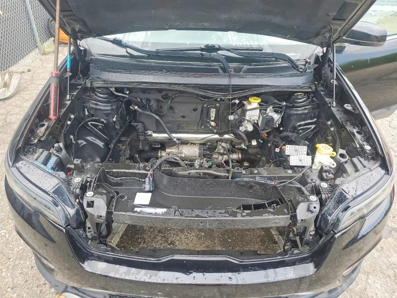 53246516 :رقم المزاد ، 1C4PJLDB5KD419384 vin ، 2019 Jeep Cherokee مزاد بيع