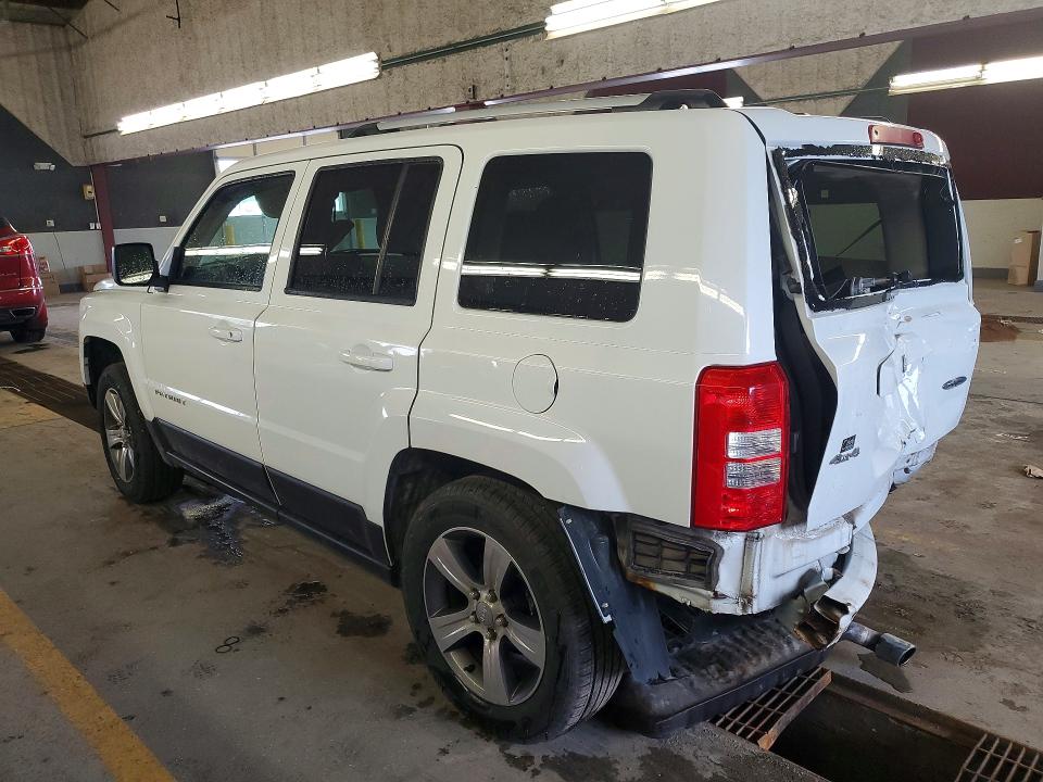 52392276 :رقم المزاد ، 1C4NJRFB3GD752889 vin ، 2016 Jeep Patriot مزاد بيع