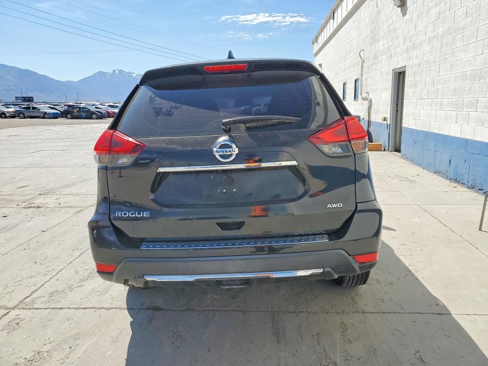 53351966 :رقم المزاد ، KNMAT2MV6HP539819 vin ، 2017 Nissan Rogue مزاد بيع