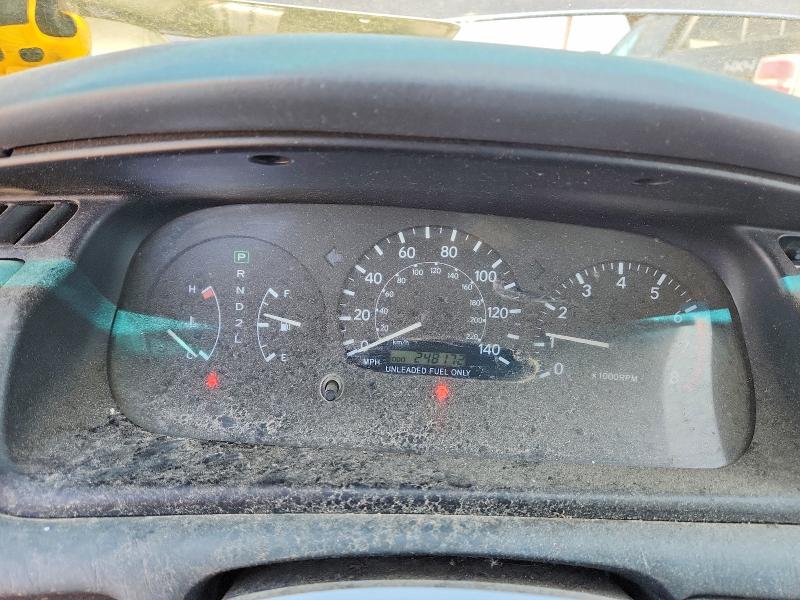 52732956 :رقم المزاد ، 4T1BF22K0XU931663 vin ، 1999 Toyota Camry مزاد بيع