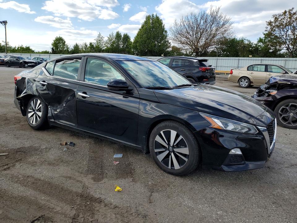 Продажа на аукционе авто 2022 Nissan Altima, vin: 1N4BL4DV3NN355323, номер лота: 52370636