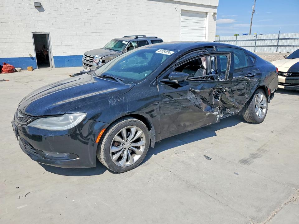 Auction sale of the 2015 Chrysler 200, vin: 1C3CCCBB9FN753000, lot number: 52254836
