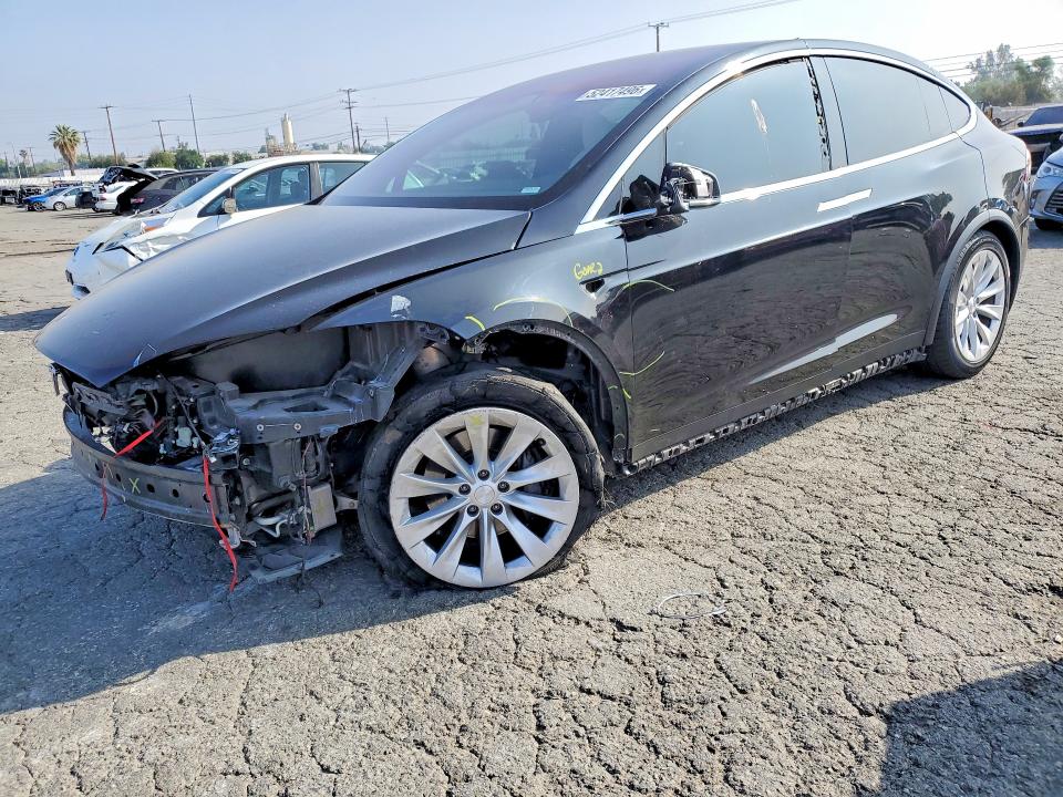 Продажа на аукционе авто 2020 Tesla Model X, vin: 5YJXCDE29LF303789, номер лота: 52417496