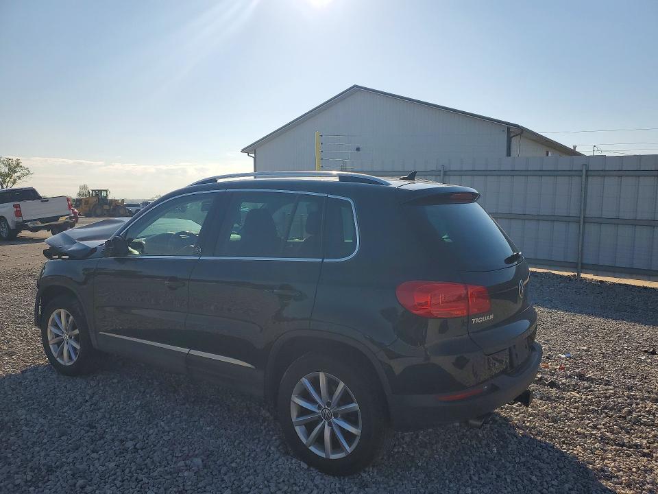 51870446 :رقم المزاد ، WVGSV7AX3HK016218 vin ، 2017 Volkswagen Tiguan مزاد بيع