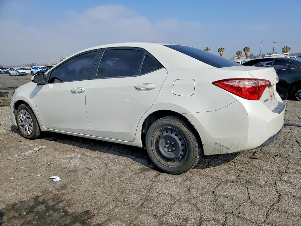 Продаж на аукціоні авто 2018 Toyota Corolla, vin: 5YFBURHE8JP790236, номер лоту: 52731616