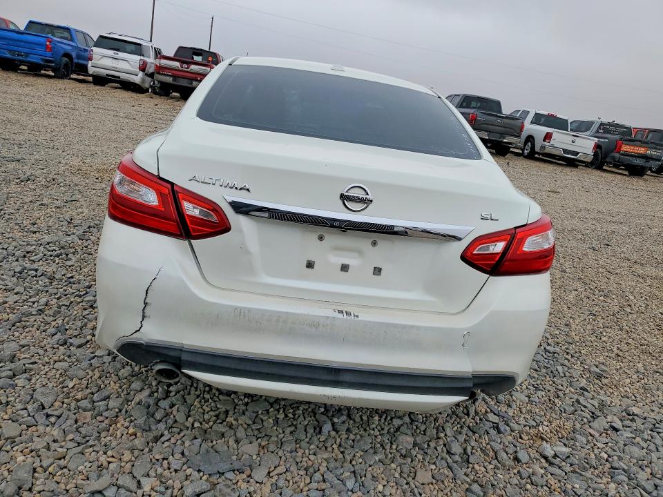 Продажа на аукционе авто 2017 Nissan Altima, vin: 1N4AL3AP0HC161456, номер лота: 53026196