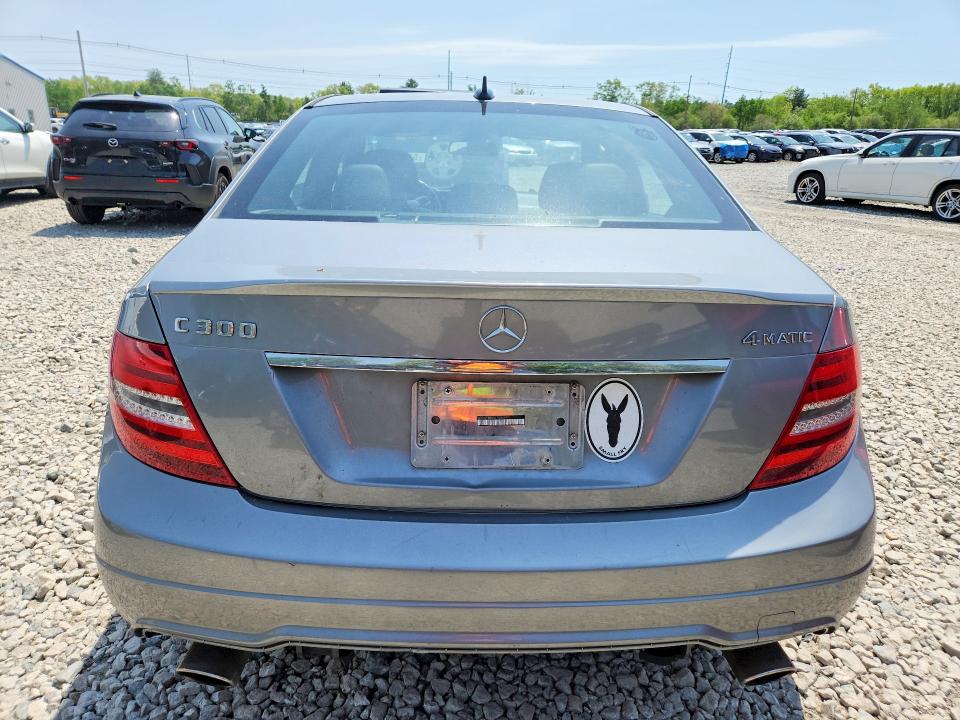 2012 Mercedes-benz C მანქანა იყიდება აუქციონზე, vin: WDDGF8BB8CR206893, აუქციონის ნომერი: 53570546