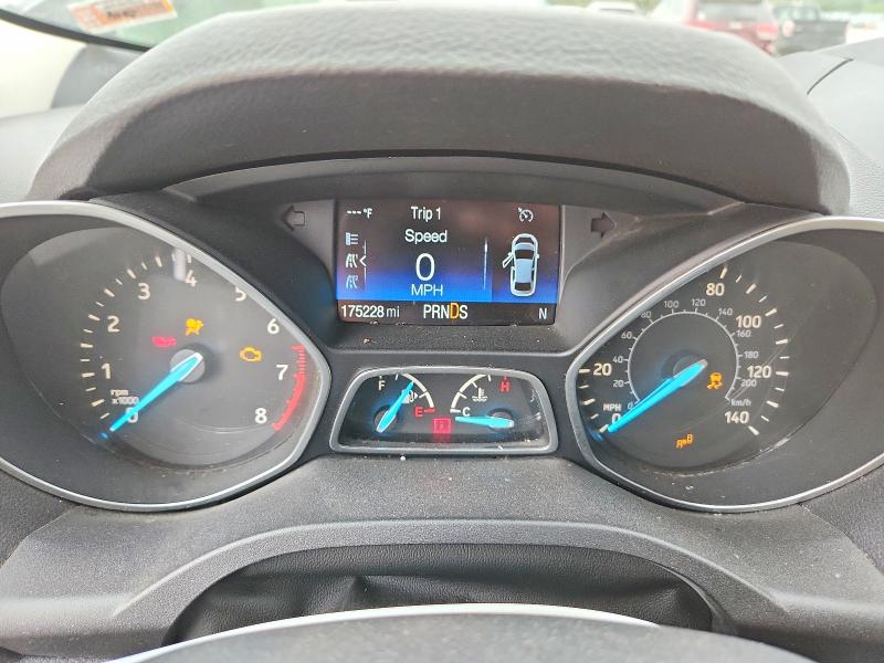 54816496 :رقم المزاد ، 1FMCU0JD3HUC01071 vin ، 2017 Ford Escape مزاد بيع