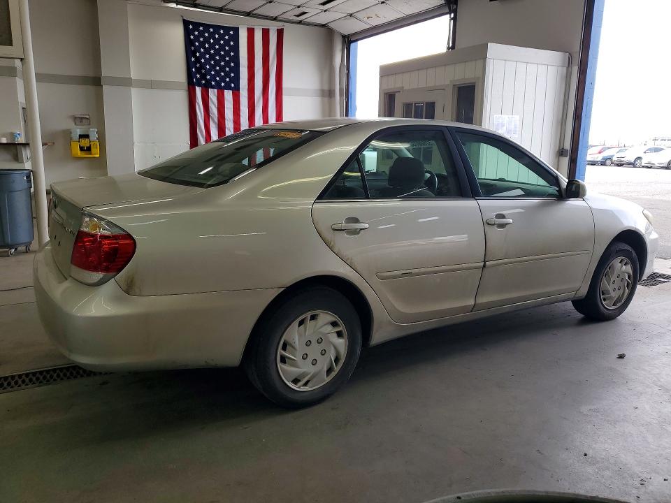 2005 Toyt Camry მანქანა იყიდება აუქციონზე, vin: 4T1BE32KX5U948198, აუქციონის ნომერი: 52600736