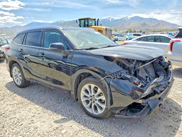 Продаж на аукціоні авто 2021 Toyota Highlander, vin: 5TDDZRBH8MS556509, номер лоту: 54196226