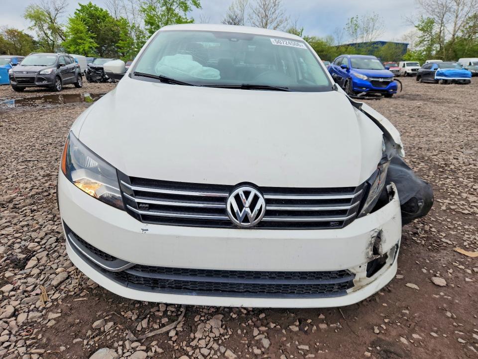 50724506 :رقم المزاد ، 1VWAS7A3XFC020812 vin ، 2015 Volkswagen Passat مزاد بيع