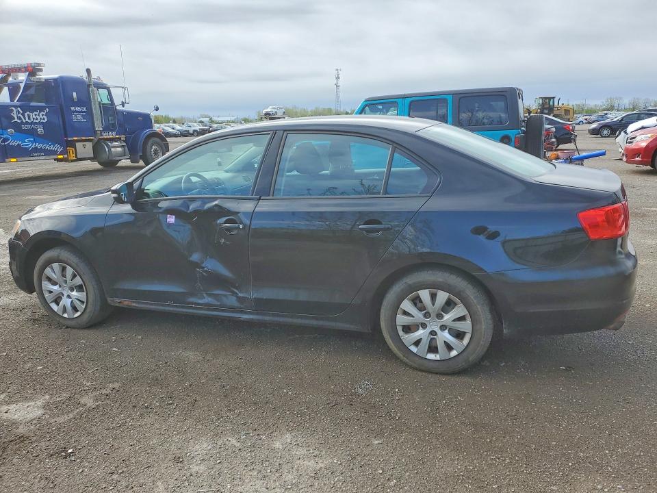 53769856 :رقم المزاد ، 3VW2K7AJ9EM352532 vin ، 2014 Volkswagen Jetta مزاد بيع