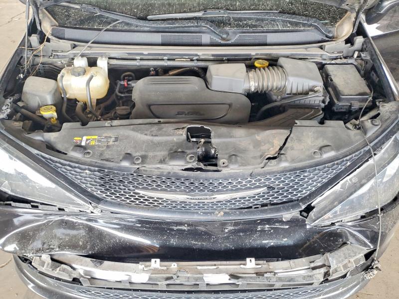55372356 :رقم المزاد ، 2C4RC1CG7NR211609 vin ، 2022 Chrysler Voyager مزاد بيع