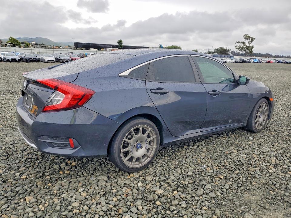 52553466 :رقم المزاد ، 19XFC2F63KE207694 vin ، 2019 Honda Civic مزاد بيع