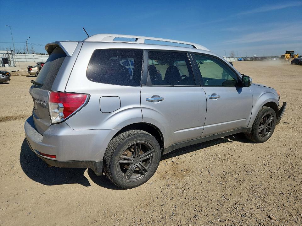 52397806 :رقم المزاد ، JF2SHCDC4DH401437 vin ، 2013 Subaru Forester مزاد بيع