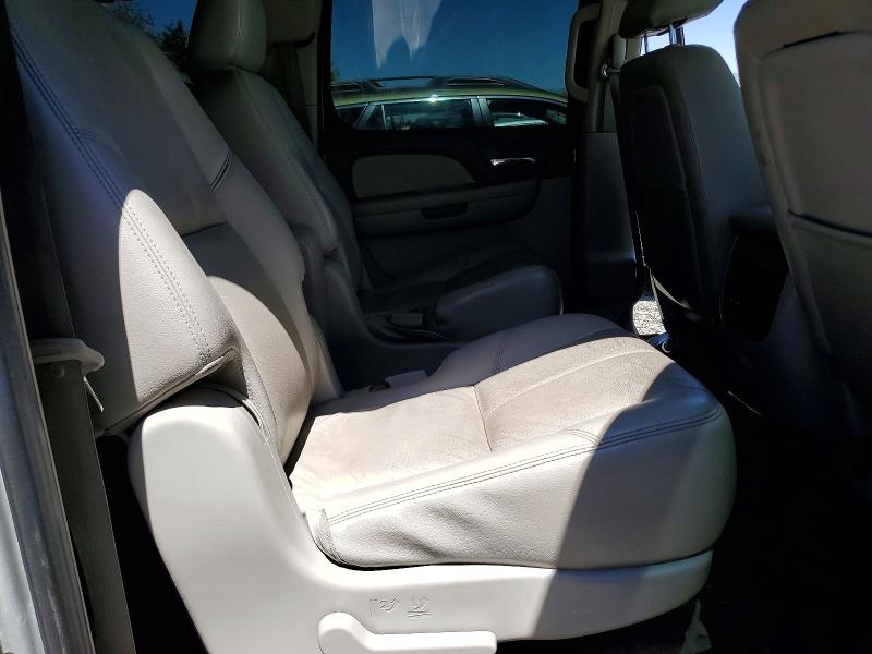 Продаж на аукціоні авто 2011 Chevrolet Suburban, vin: 1GNSKJE37BR262728, номер лоту: 53658196