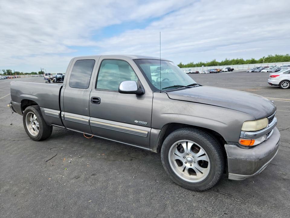 55459186 :رقم المزاد ، 2GCEC19T611137868 vin ، 2001 Chevrolet Silverado مزاد بيع