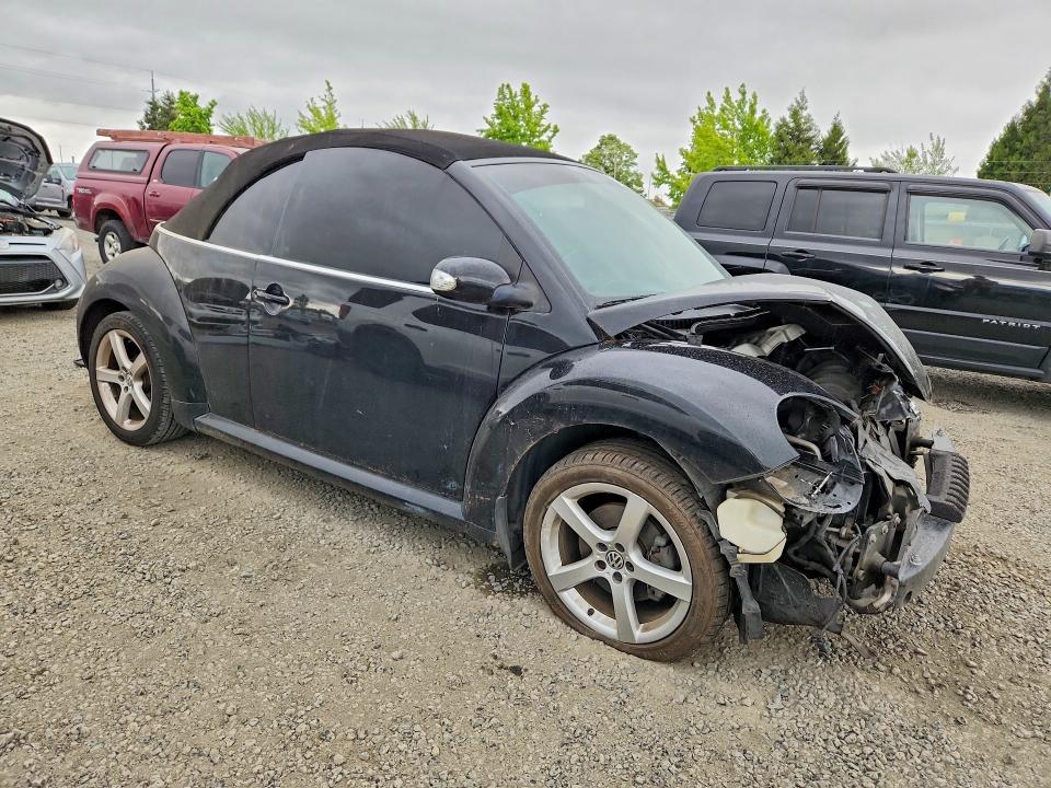 54980656 :رقم المزاد ، 3VWRG3AL2AM006715 vin ، 2010 Volkswagen New Beetle مزاد بيع