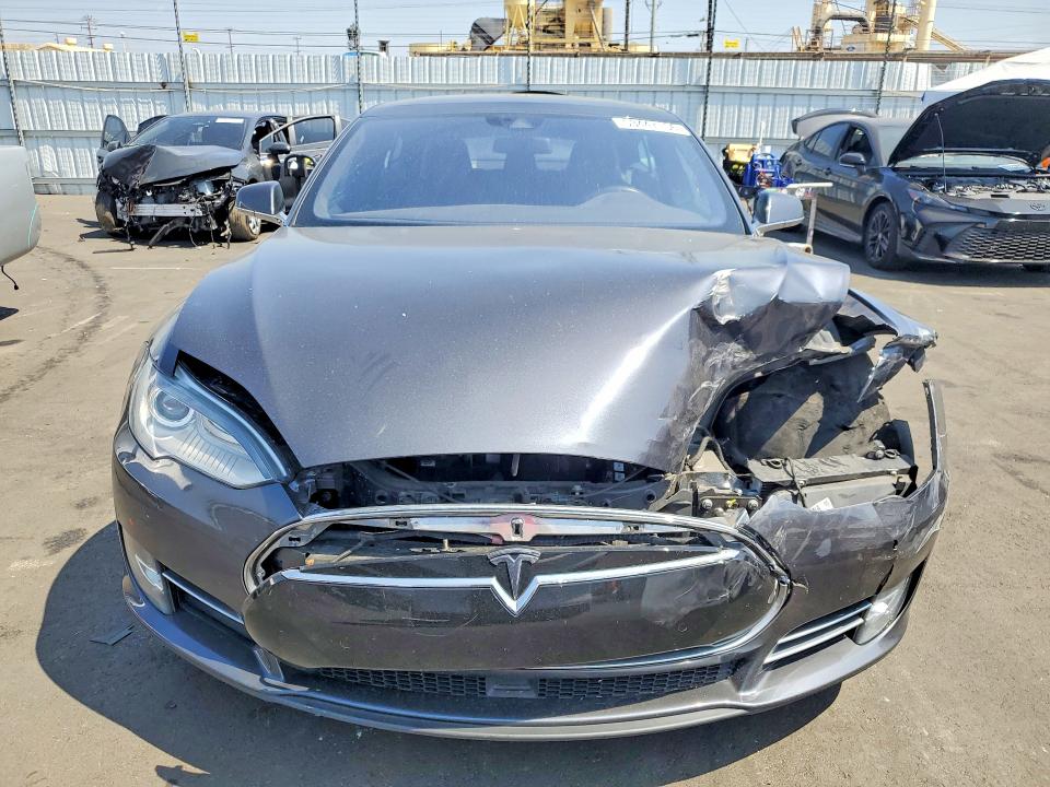 Продажа на аукционе авто 2016 Tesla Model S, vin: 5YJSA1E25GF125478, номер лота: 53447156