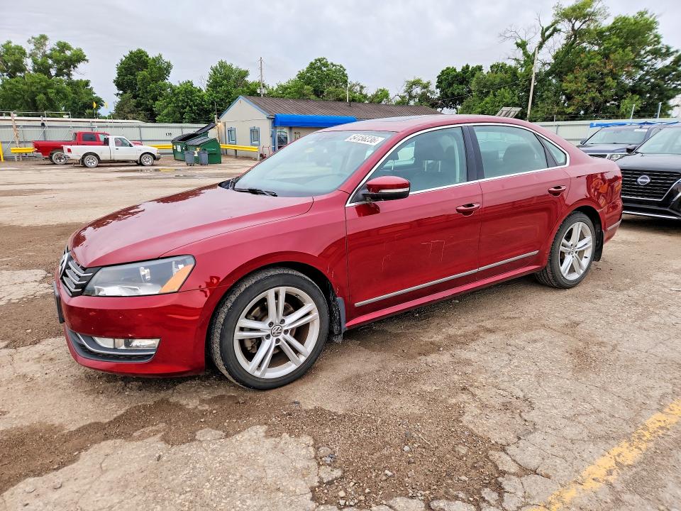 54156236 :رقم المزاد ، 1VWBV7A37FC017541 vin ، 2015 Volkswagen Passat مزاد بيع