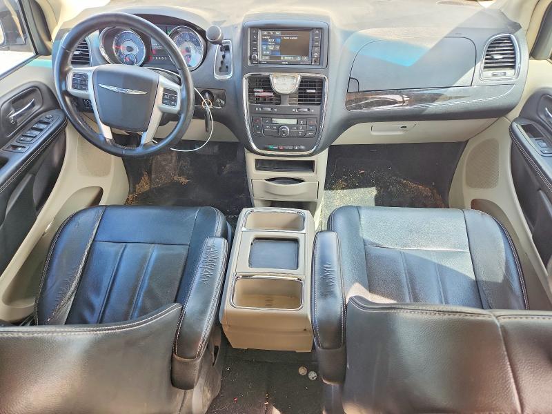 2015 Chrysler Town & Country მანქანა იყიდება აუქციონზე, vin: 2C4RC1BG5FR589172, აუქციონის ნომერი: 52445816