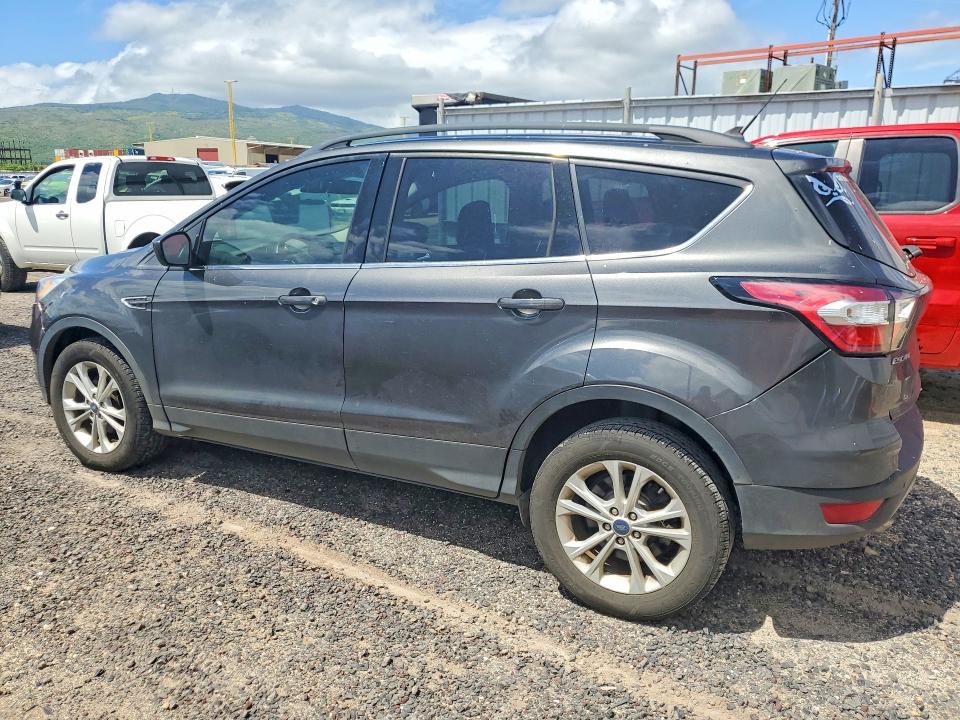 51672646 :رقم المزاد ، 1FMCU0HD8JUC95279 vin ، 2018 Ford Escape مزاد بيع