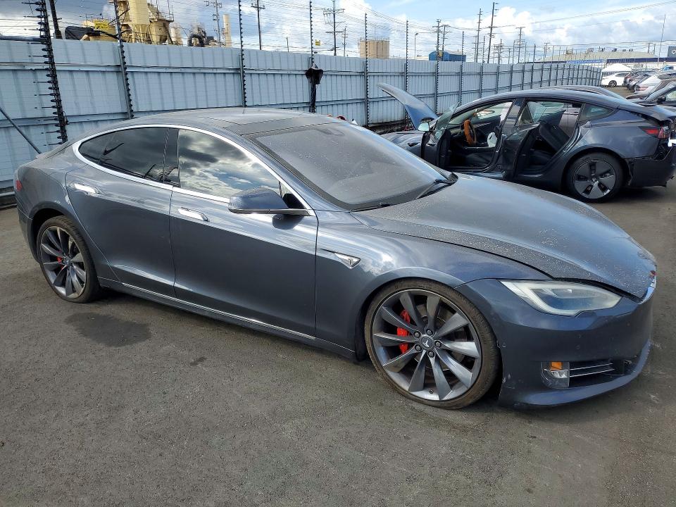Продажа на аукционе авто 2016 Tesla Model S, vin: 5YJSA1E43GF141454, номер лота: 52333436