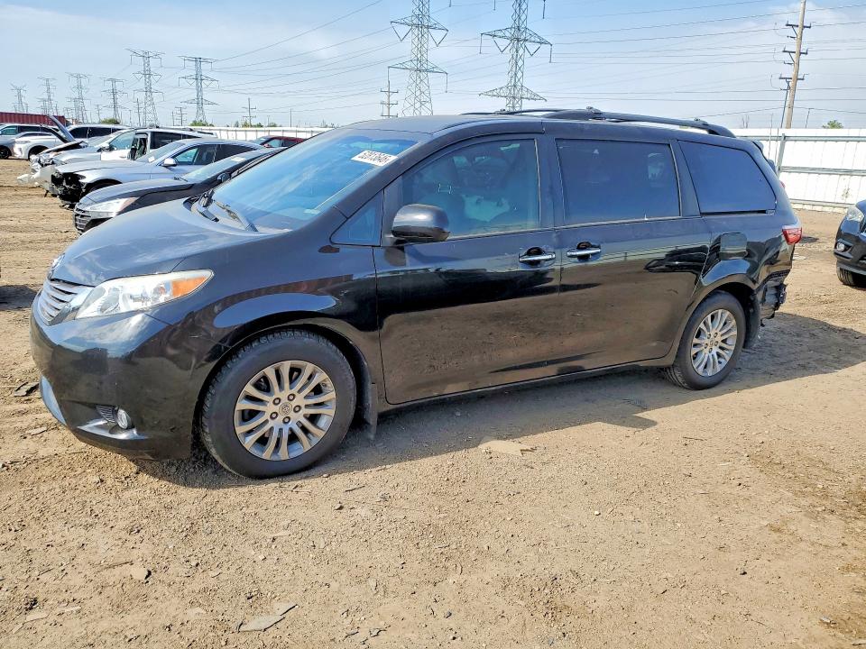 Auction sale of the 2017 Toyota Sienna, vin: 5TDYZ3DC9HS849471, lot number: 52813646