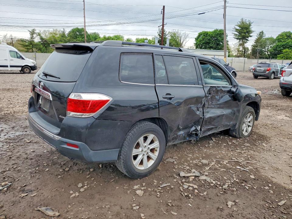 52603356 :رقم المزاد ، 5TDBK3EHXCS113202 vin ، 2012 Toyota Highlander مزاد بيع