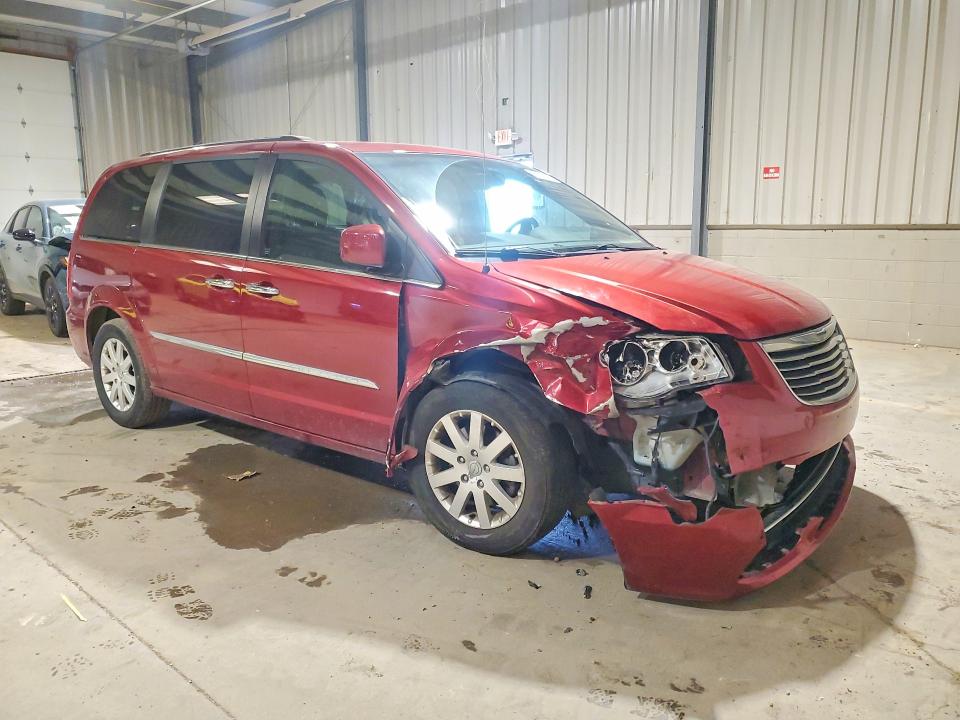 2015 Chrysler Town & Country მანქანა იყიდება აუქციონზე, vin: 2C4RC1BG3FR546398, აუქციონის ნომერი: 52328406