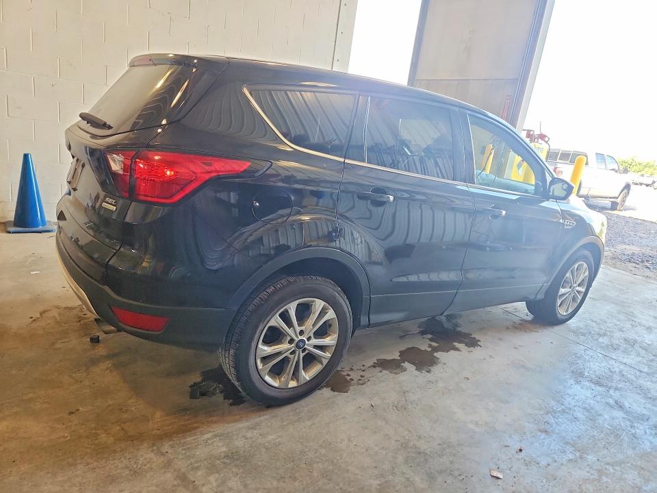 2019 Ford Escape მანქანა იყიდება აუქციონზე, vin: 1FMCU0HD6KUB78172, აუქციონის ნომერი: 54019146