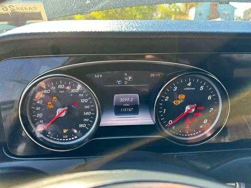 51313006 :رقم المزاد ، WDDZF4KB2HA037252 vin ، 2017 Mercedes-benz E مزاد بيع