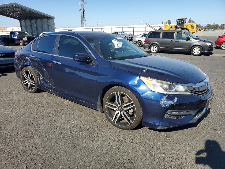 2017 Honda Accord მანქანა იყიდება აუქციონზე, vin: 1HGCR2F50HA273240, აუქციონის ნომერი: 53807666