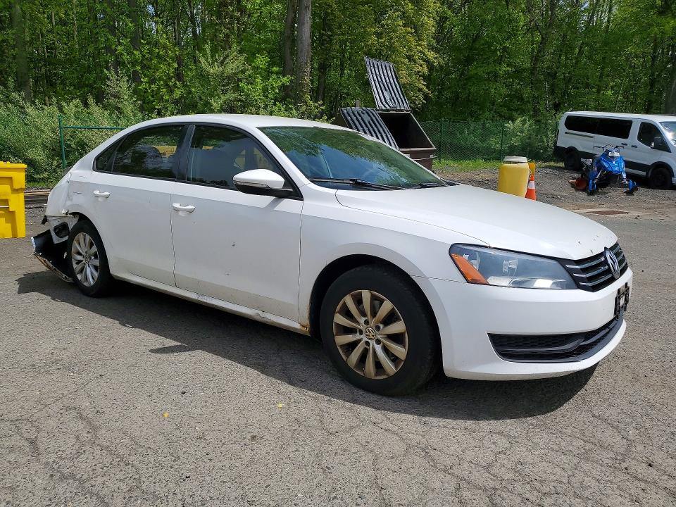 53032766 :رقم المزاد ، 1VWAP7A33CC074062 vin ، 2012 Volkswagen Passat مزاد بيع