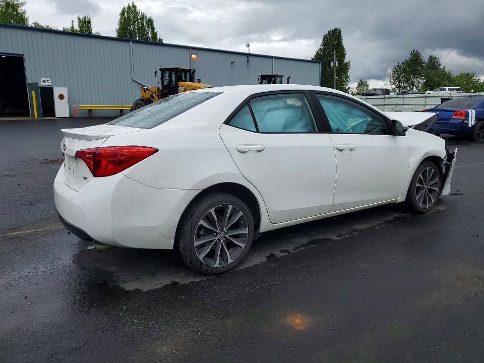 53388106 :رقم المزاد ، 2T1BURHE8JC023860 vin ، 2018 Toyota Corolla مزاد بيع