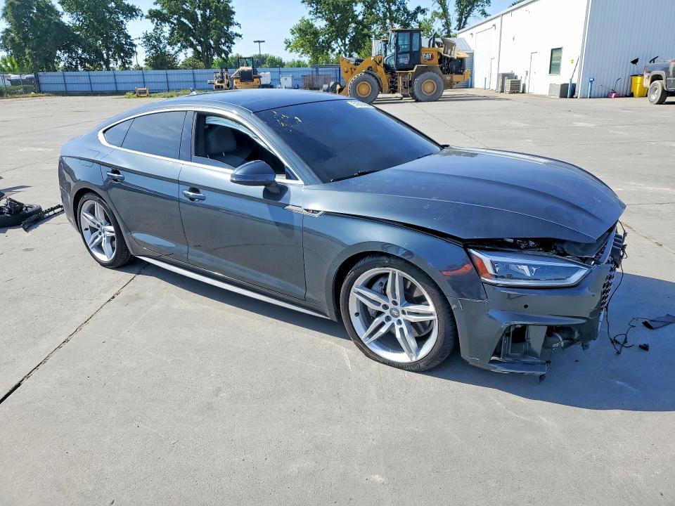 51843886 :رقم المزاد ، WAUENCF52JA060477 vin ، 2018 Audi A5 مزاد بيع