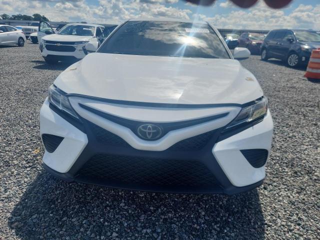 Продаж на аукціоні авто 2020 Toyota Camry, vin: 4T1G11AK0LU395887, номер лоту: 52073656