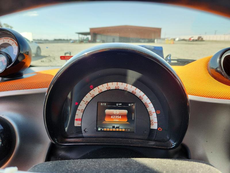 Aukcja sprzedaży 2016 Smart Fortwo, vin: WMEFJ5DA7GK051762, numer aukcji: 52711716