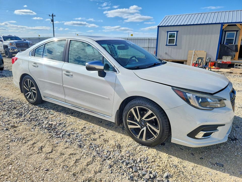 52663416 :رقم المزاد ، 4S3BNAR63J3010738 vin ، 2018 Subaru Legacy مزاد بيع