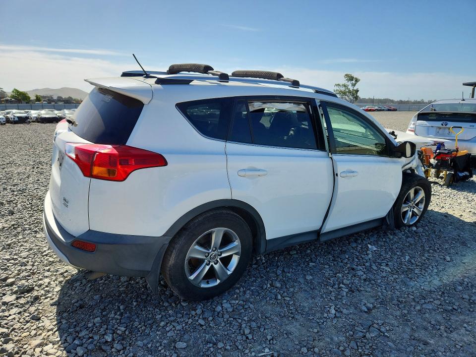 54114426 :رقم المزاد ، JTMRFREV9FJ033872 vin ، 2015 Toyota Rav4 مزاد بيع